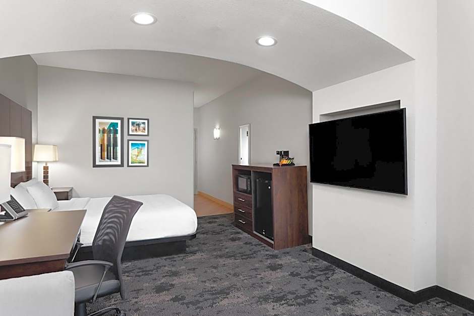 La Quinta Inn & Suites by Wyndham Columbus - Edinburgh