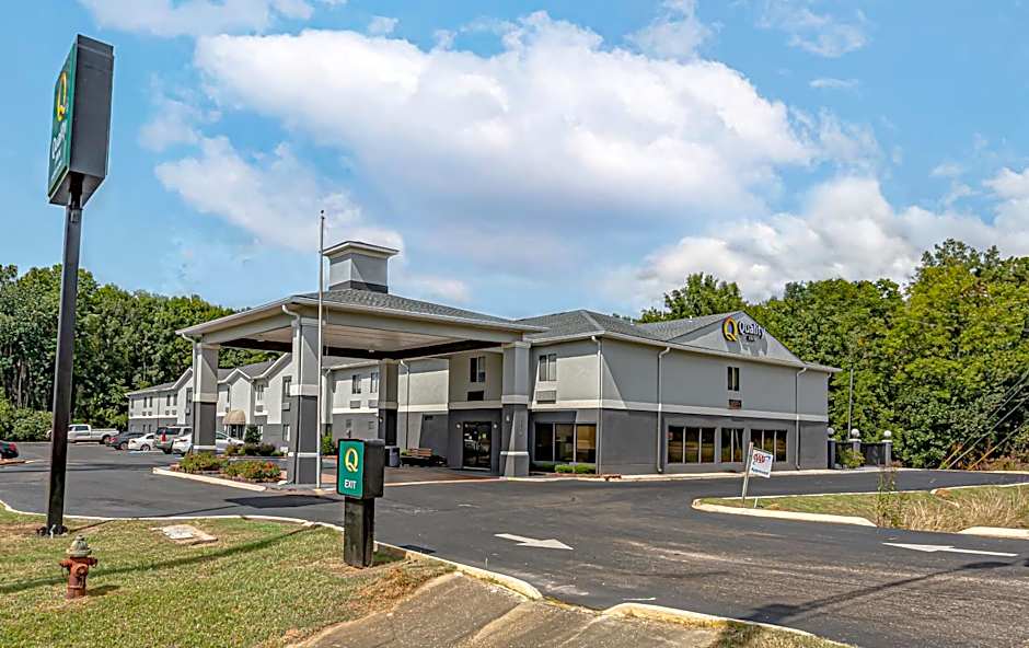 Quality Inn Edmund Pettus Bridge Area