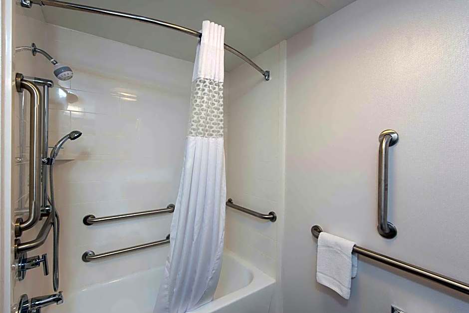 Hampton Inn By Hilton Grand Rapids-South
