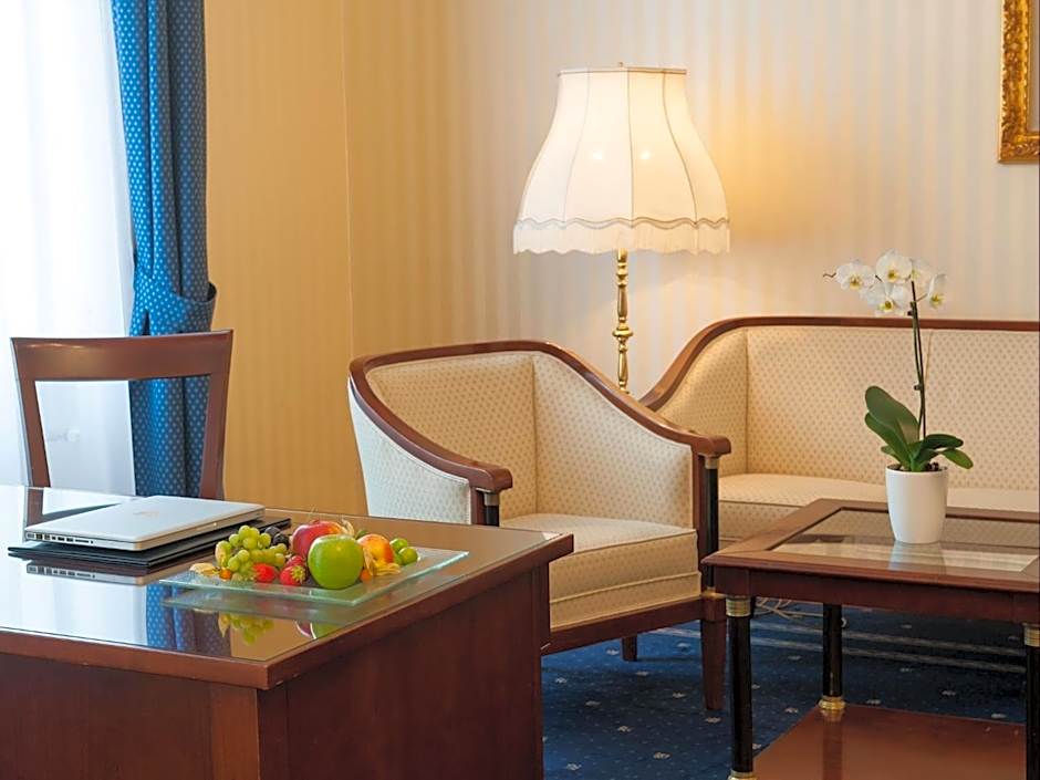 Hotel Ambassador