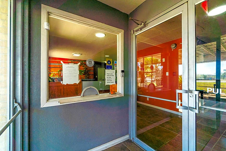 Woodfield Inn & Suites Hotel O, Yoakum TX 111