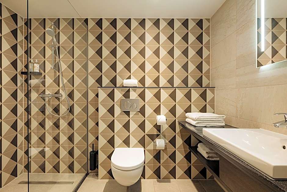 Leonardo Hotel Rotterdam Savoy