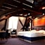 Hotel und Weinhaus Zum Krug