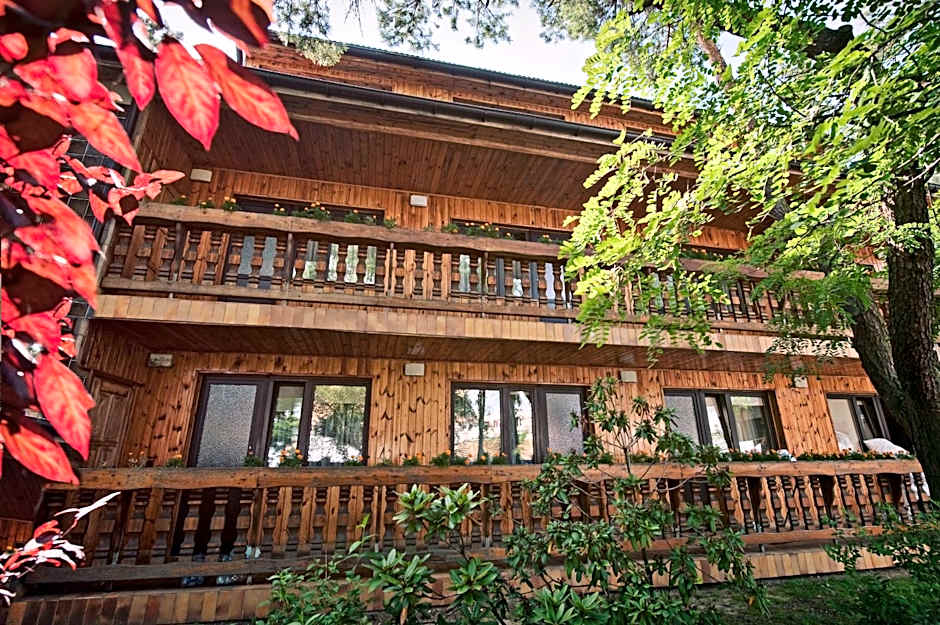 Dworek Pokoje Gościnne