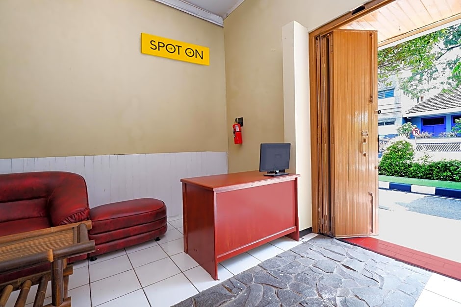 OYO 2240 Simpang Tujuh Residence