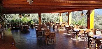 Kabak Armes Hotel