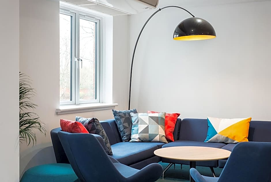 Holiday Inn Express Strathclyde Park M74, Jct 5 By IHG