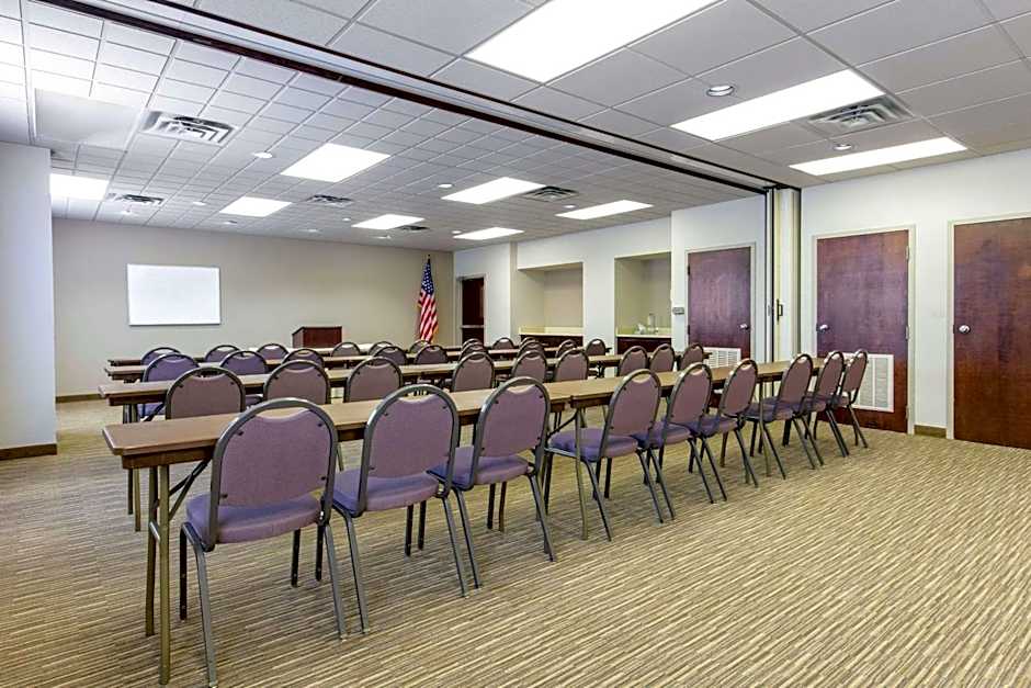 Quality Inn & Suites Mountain Home North