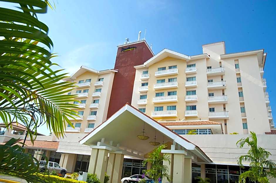 Radisson Colon 2,000 Hotel & Casino