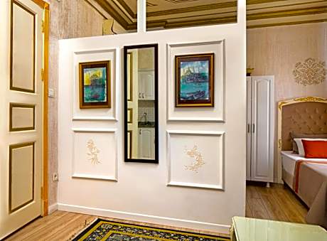 Deluxe Two-Bedroom Suite (6 Adults) With Kitchen