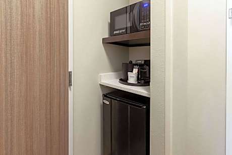 Queen Room with Two Queen Beds - Mobility Access/Non-Smoking