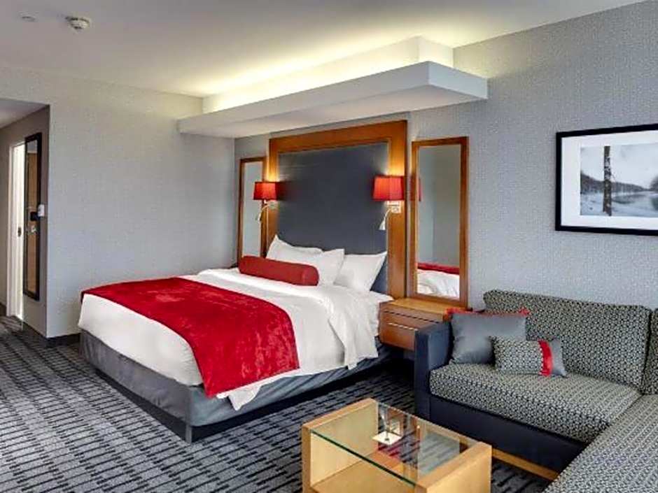 The Hotel At Kirkwood Center