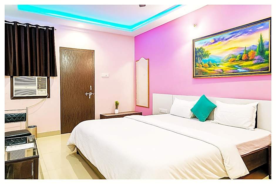 Goroomgo Shivay Guest House Godowlia Varanasi