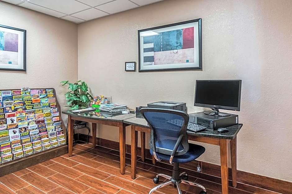 Comfort Inn & Suites Panama City North