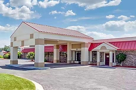 Ramada by Wyndham Santee I-95