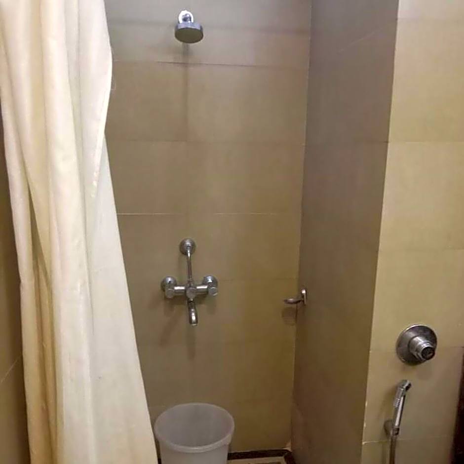 Hotel J C Castle