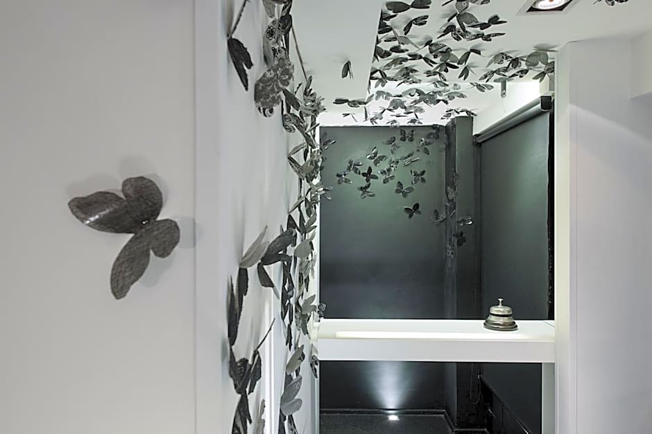 Charming House DD724