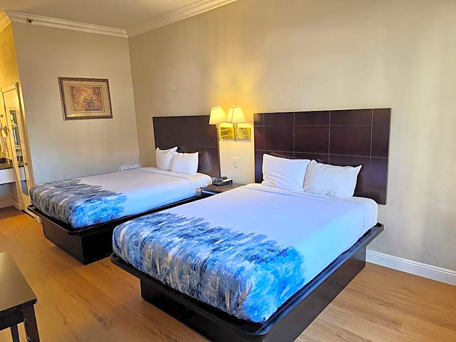 Castaic Inn Six Flags Valencia