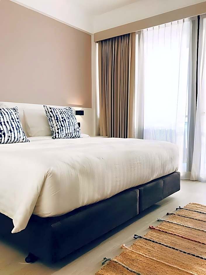 Blue Tao Beach Hotel