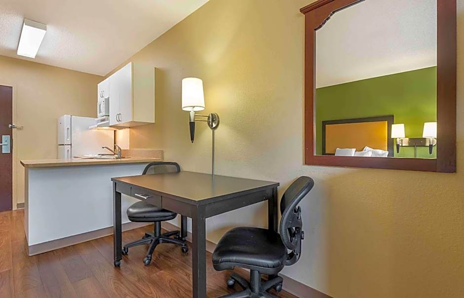 Extended Stay America Suites - Bloomington - Normal