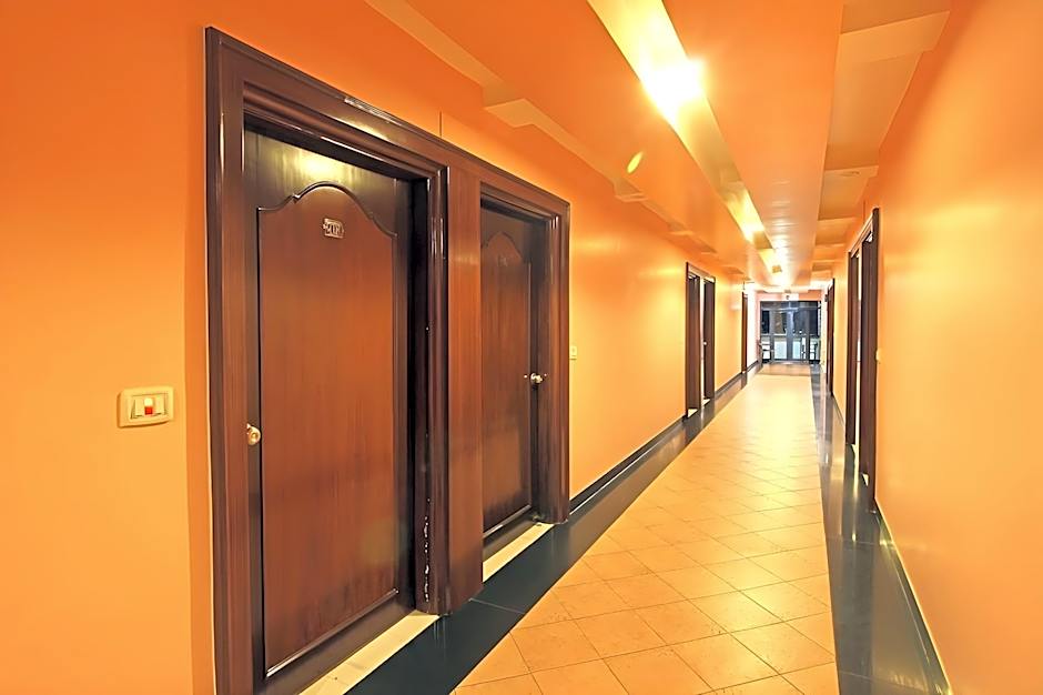 HOTEL ASHOKA (Nakki lake - 450 metre)