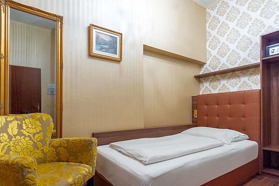 Hotel Urania