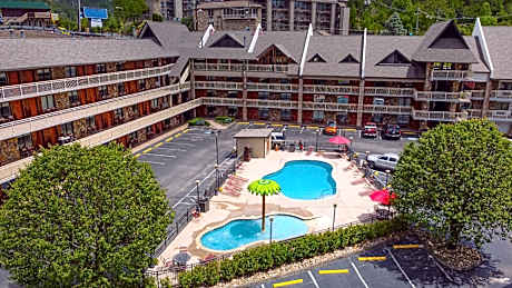 Crossroads Inn & Suites