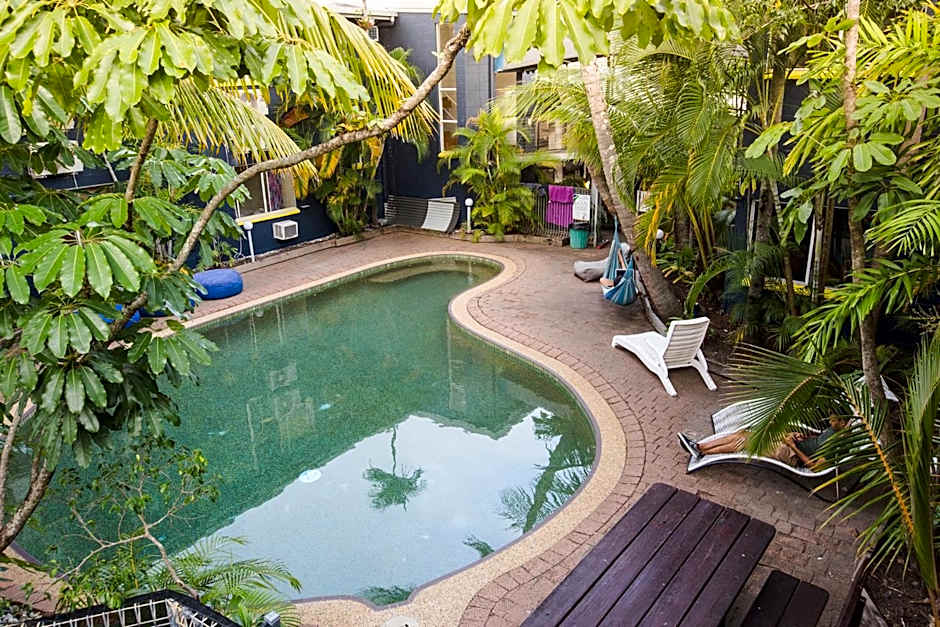Mad Monkey Backpackers Village