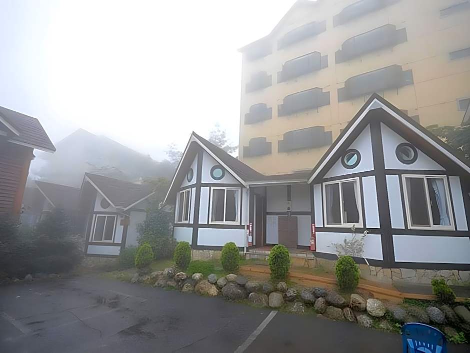 Sea of Clouds Vacation Villa I