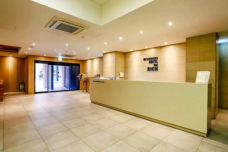 Hotel Rich