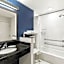 Fairfield Inn & Suites by Marriott St. Paul Northeast
