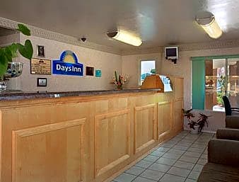 Days Inn & Suites San Diego / SDSU