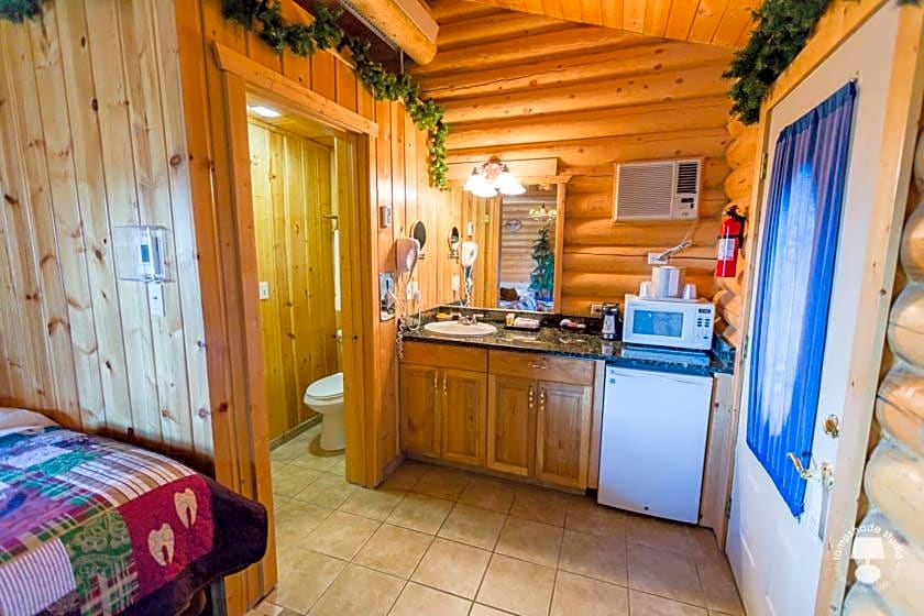 Cabin Creek Inn