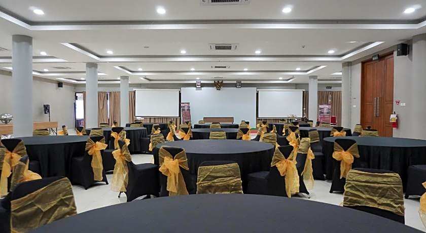 Hotel Patra Parapat