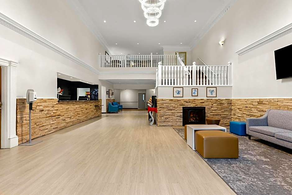 Clarion Suites Anchorage Downtown