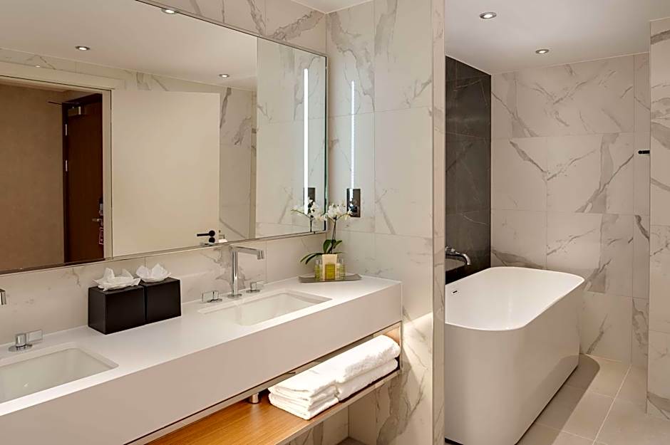 Hilton London Metropole