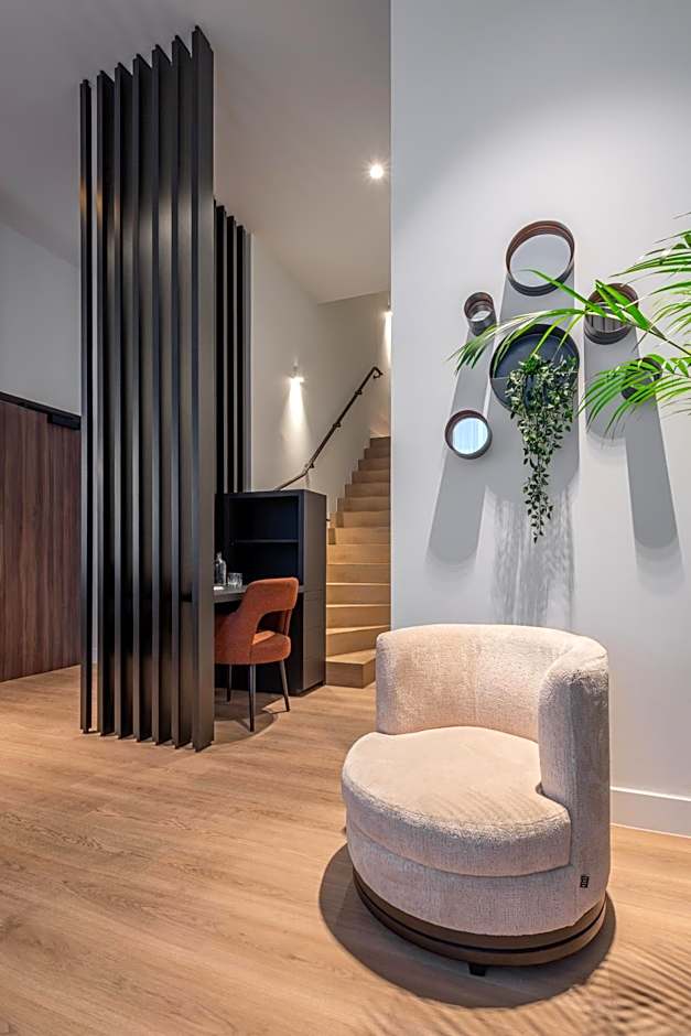 ONE TWO FOUR - Hotel & Spa