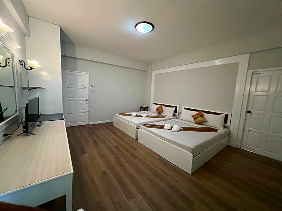 Chao Phya Grand Hotel