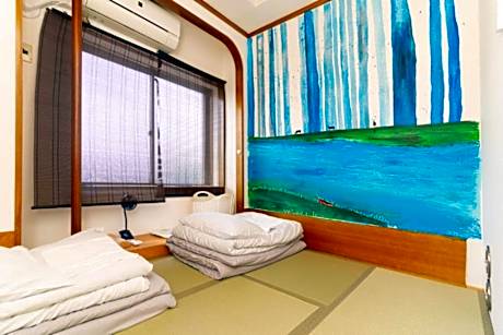 Compact Japanese Style Room