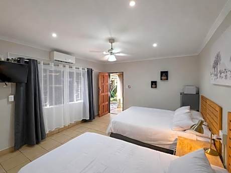 Double or Twin Room with Shower