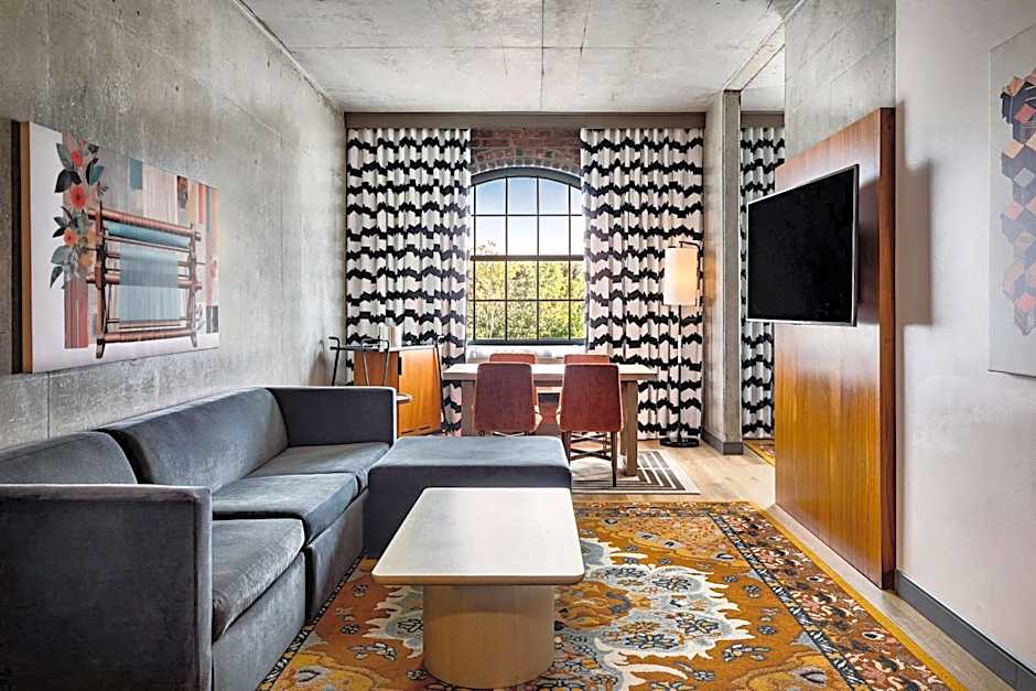 The Loom Hotel, Tapestry Collection By Hilton