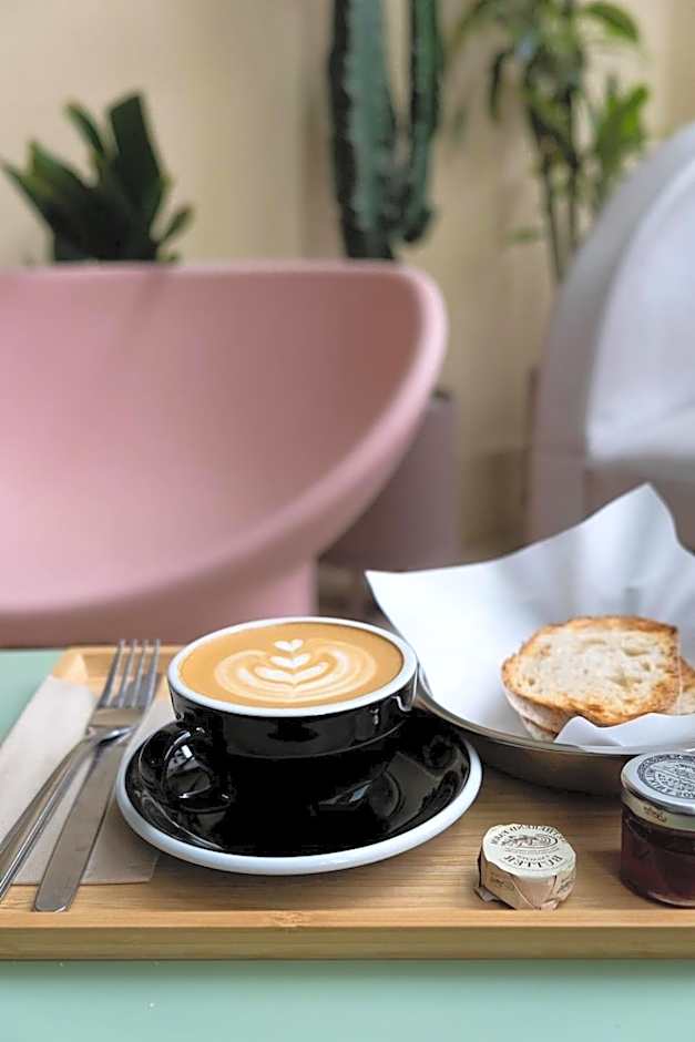 Bermonds Locke, Tower Bridge