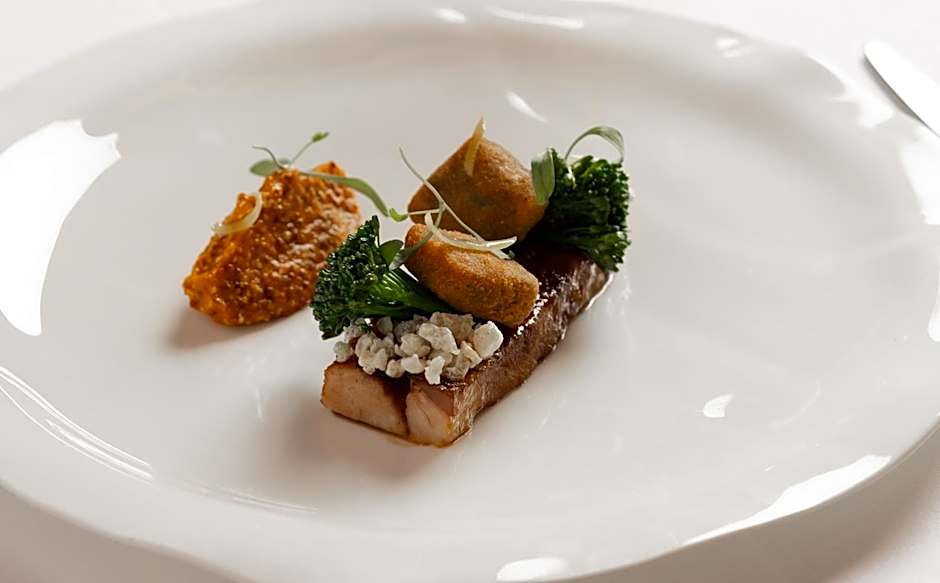 Legacy Hotel Cascais, Curio Collection by Hilton