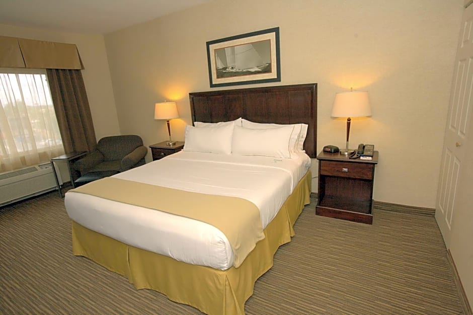 Holiday Inn Express San Diego South - Chula Vista, an IHG Hotel