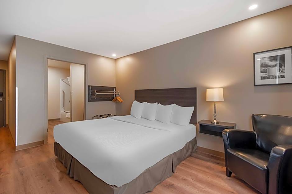 Villa Inn &amp; Suites, SureStay Collection by Best Western