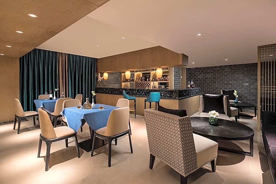 Ramada Zhenjiang City Center