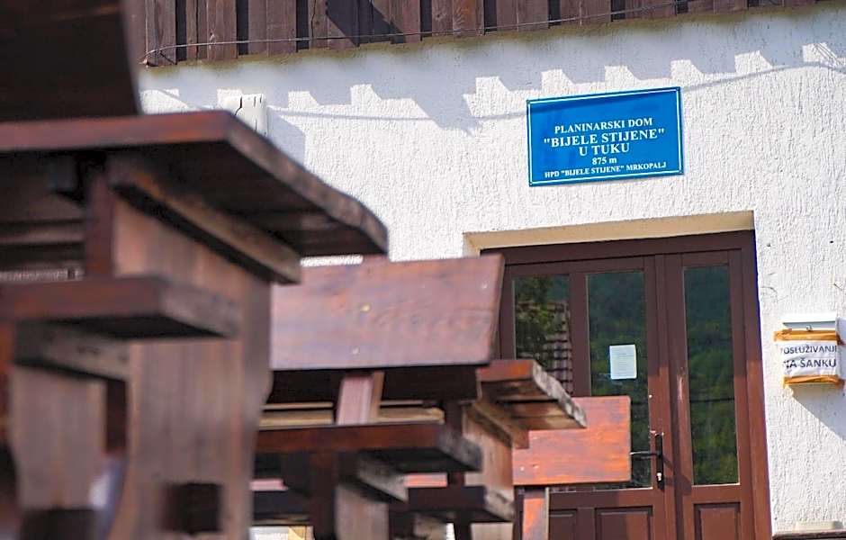 Planinarski dom ''Bijele stijene'' Mountain lodge