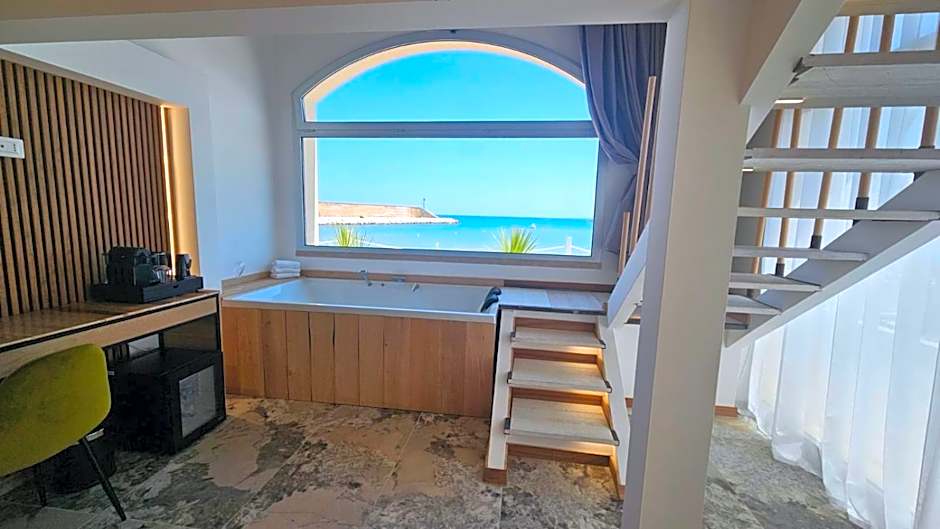 DADA Suites and Sea