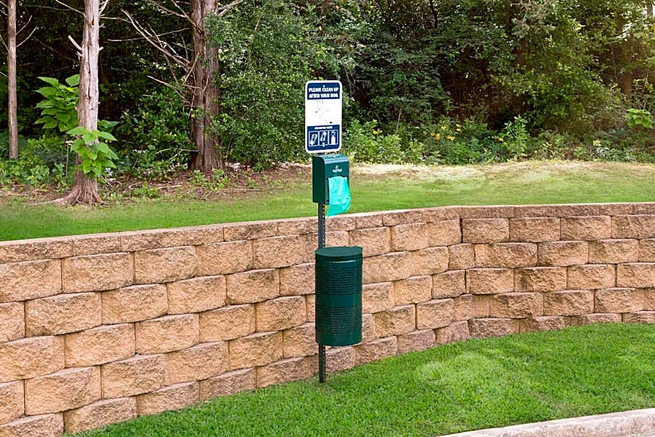 WoodSpring Suites Tyler Rose Garden