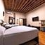 104 Location 2Bdrm 2bath AC apt Fits 8 Rooftop
